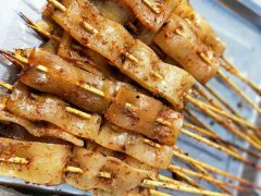 張成榮電烤雞架美食新發(fā)現(xiàn)——電烤豬皮，你見過(guò)嗎？